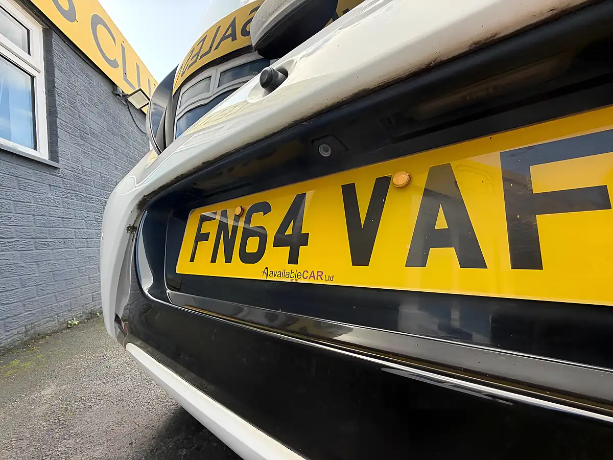Used 2014 Toyota Aygo X-Pression White - Interior and Exterior details 20