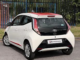 Used 2014 Toyota Aygo X-Pression White - Interior and Exterior details 20