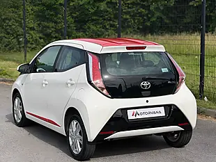Used 2014 Toyota Aygo X-Pression White - Interior and Exterior details 4