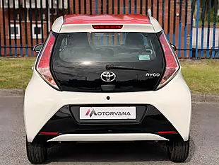Used 2014 Toyota Aygo X-Pression White - Interior and Exterior details 7