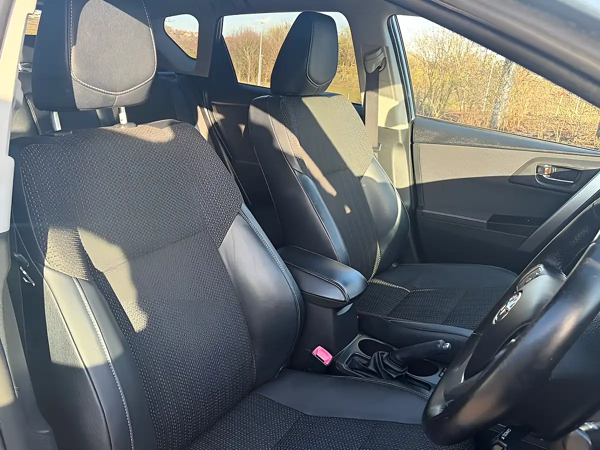 Used 2014 Toyota Blue - Interior and Exterior details 13