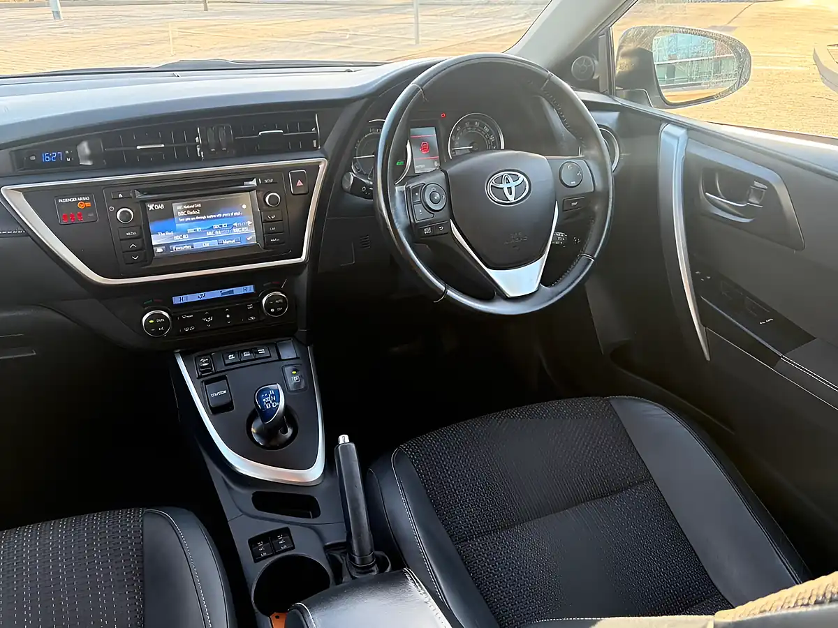 Used 2014 Toyota Blue - Interior and Exterior details 14