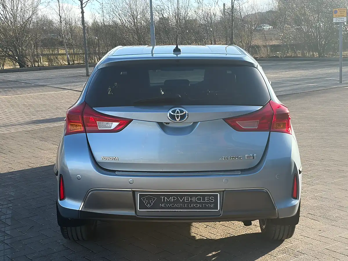 Used 2014 Toyota Blue - Interior and Exterior details 4