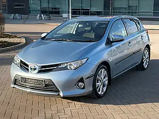 Used 2014 Toyota Blue - Interior and Exterior details 9