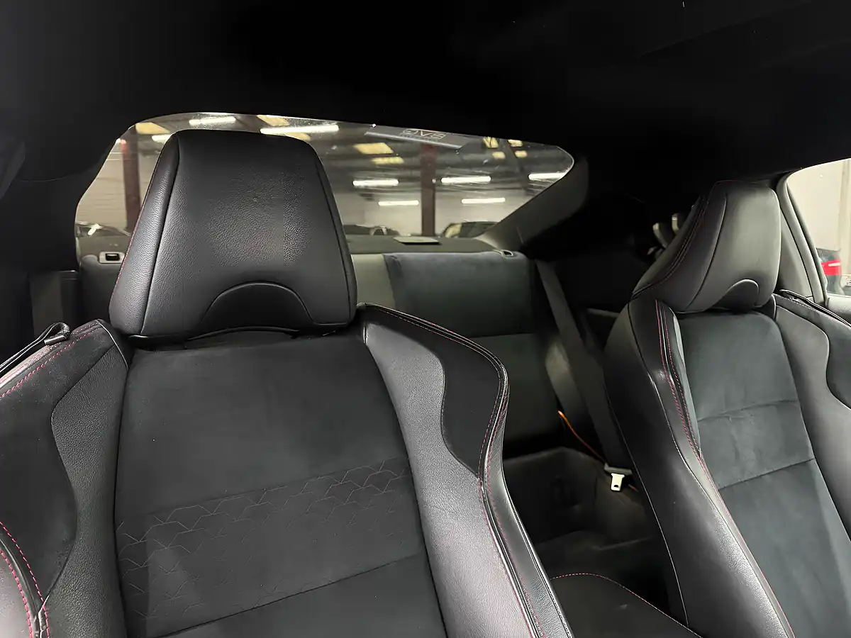 Used 2014 Toyota GT86 Coupe Orange - Interior and Exterior details 14