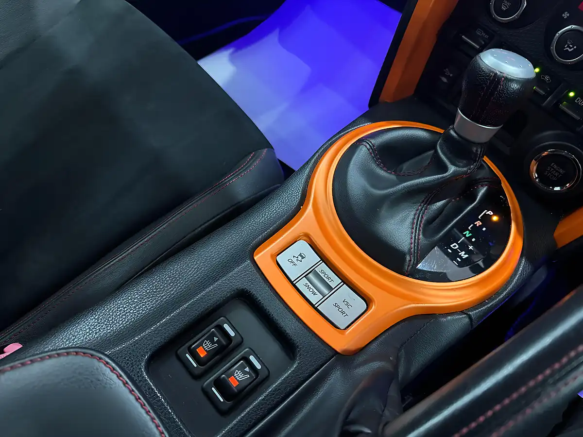 Used 2014 Toyota GT86 Coupe Orange - Interior and Exterior details 16