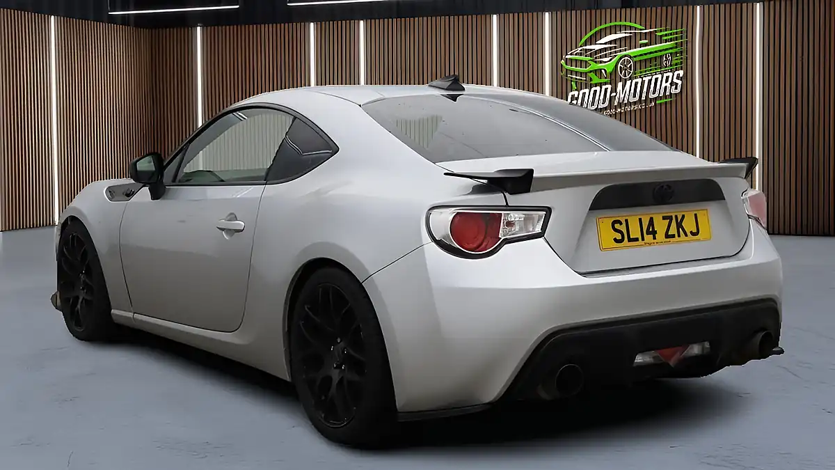 Used 2014 Toyota GT86 Coupe Silver - Interior and Exterior details 10