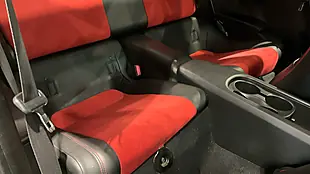 Used 2014 Toyota GT86 Coupe Silver - Interior and Exterior details 16
