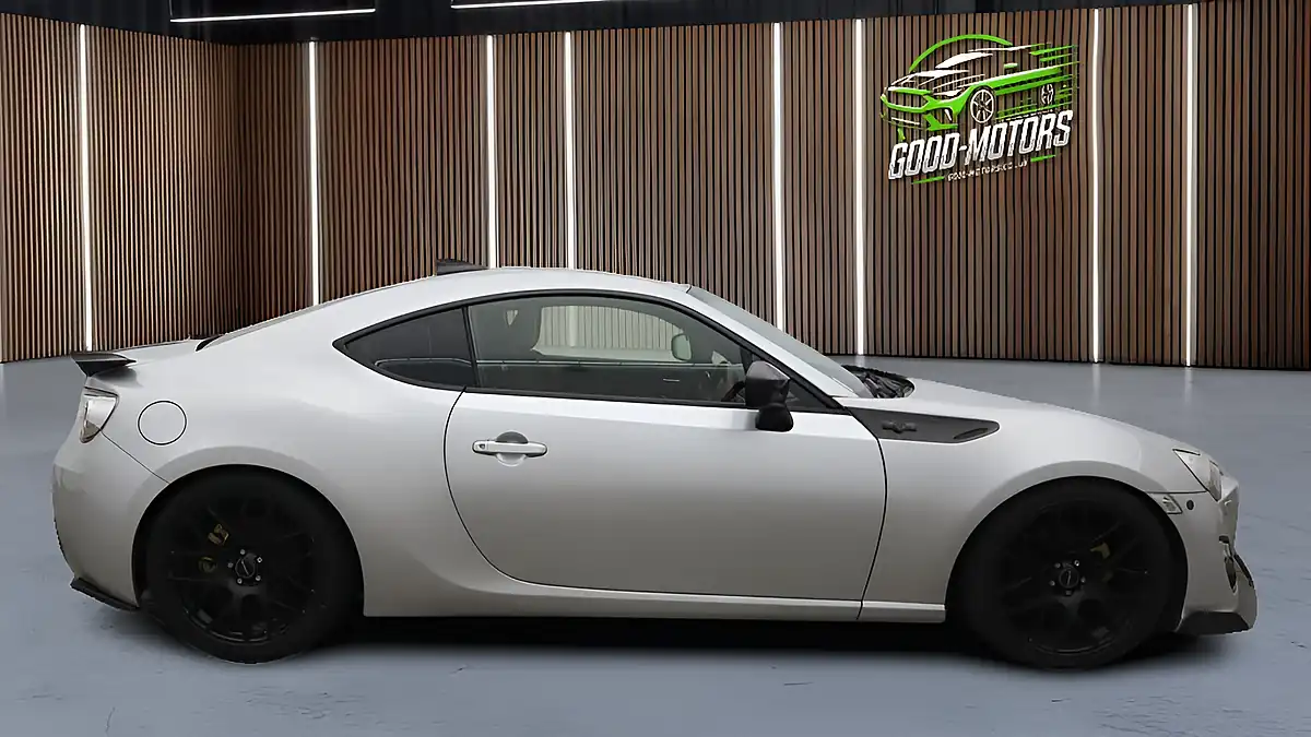 Used 2014 Toyota GT86 Coupe Silver - Interior and Exterior details 7