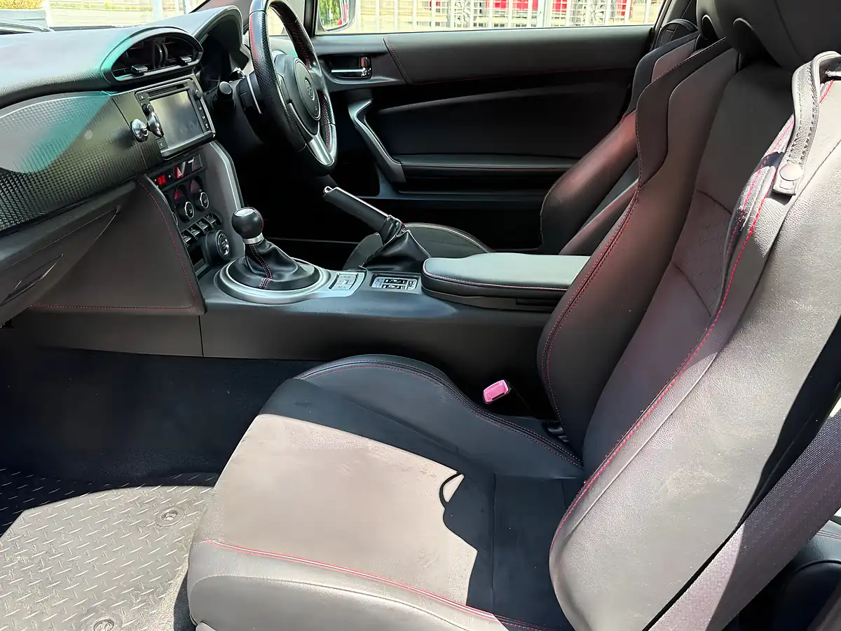 Used 2014 Toyota GT86 Trd Black - Interior and Exterior details 18