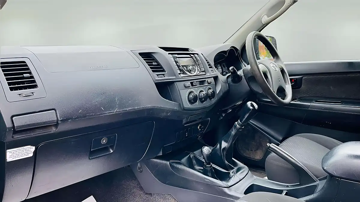 Used 2014 Toyota Hilux Active Grey - Interior and Exterior details 11