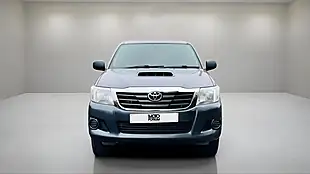 Used 2014 Toyota Hilux Active Grey - Interior and Exterior details 3