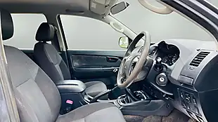 Used 2014 Toyota Hilux Active Grey - Interior and Exterior details 9