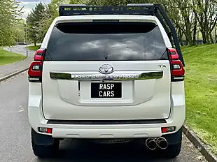 Used 2014 Toyota Land Cruiser Prado Tx White - Interior and Exterior details 12