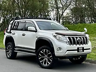 Used 2014 Toyota Land Cruiser Prado Tx White - Interior and Exterior details 3