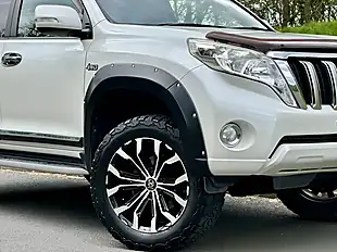 Used 2014 Toyota Land Cruiser Prado Tx White - Interior and Exterior details 5