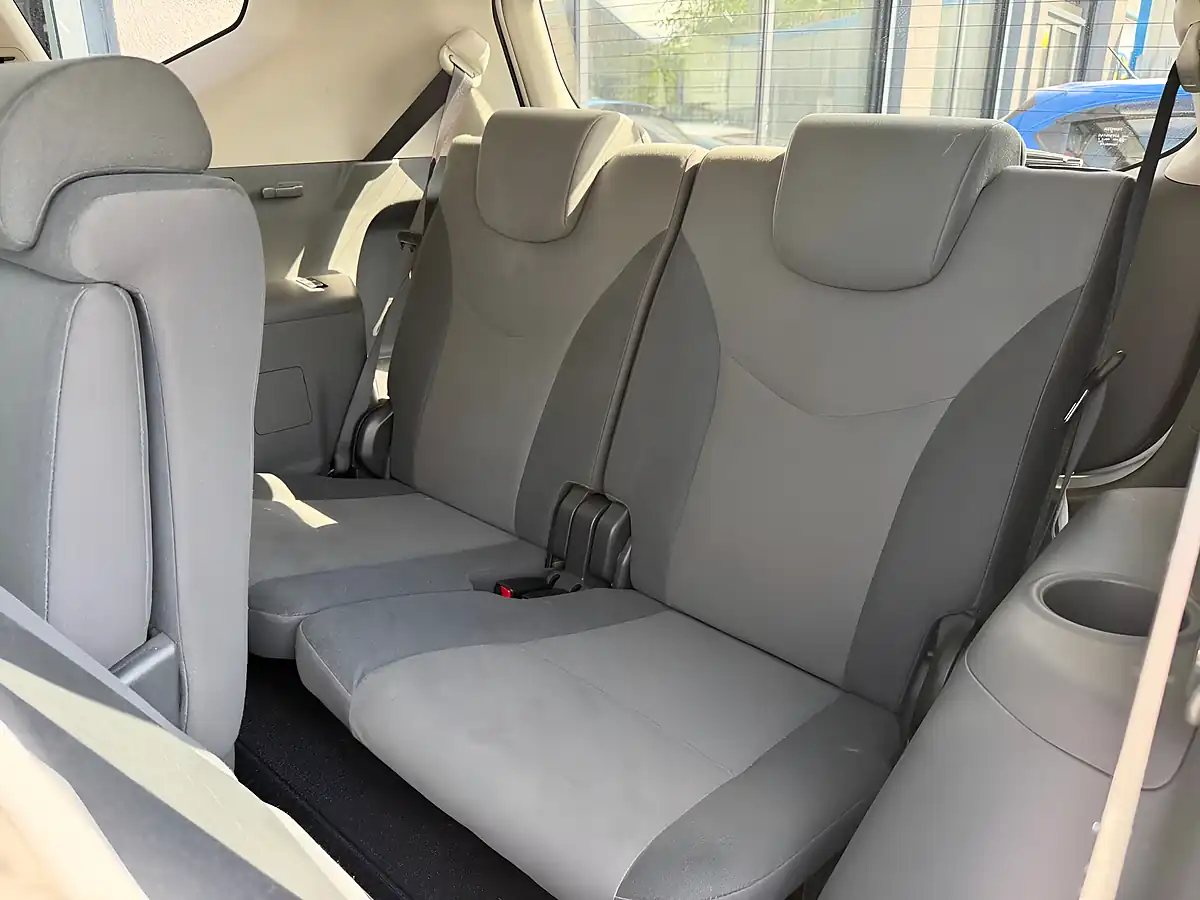 Used 2014 Toyota Prius+ Excel White - Interior and Exterior details 18