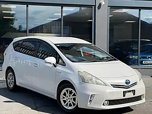 Used 2014 Toyota Prius+ Excel White - Interior and Exterior details 2