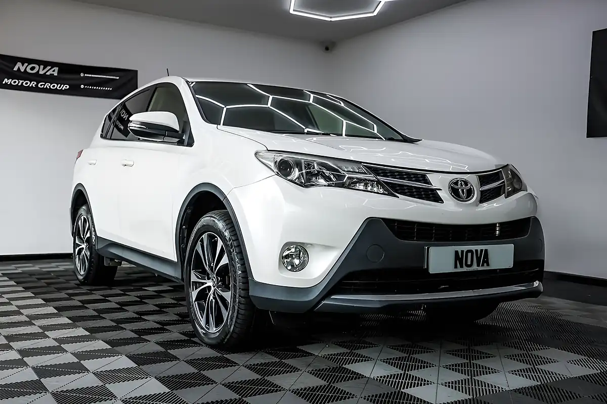 Used 2014 Toyota Rav4 Icon White - Interior and Exterior details 3