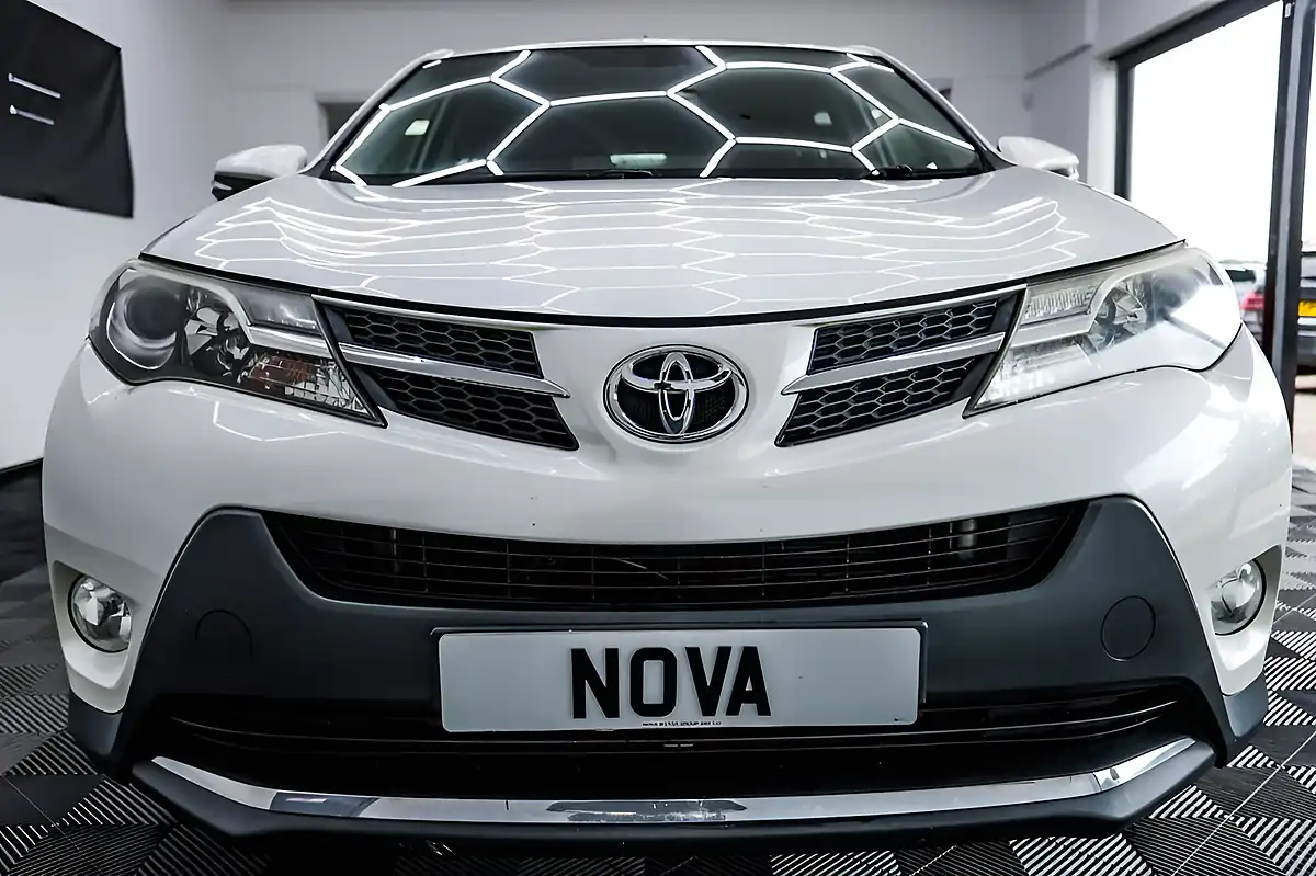 Used 2014 Toyota Rav4 Icon White - Interior and Exterior details 8