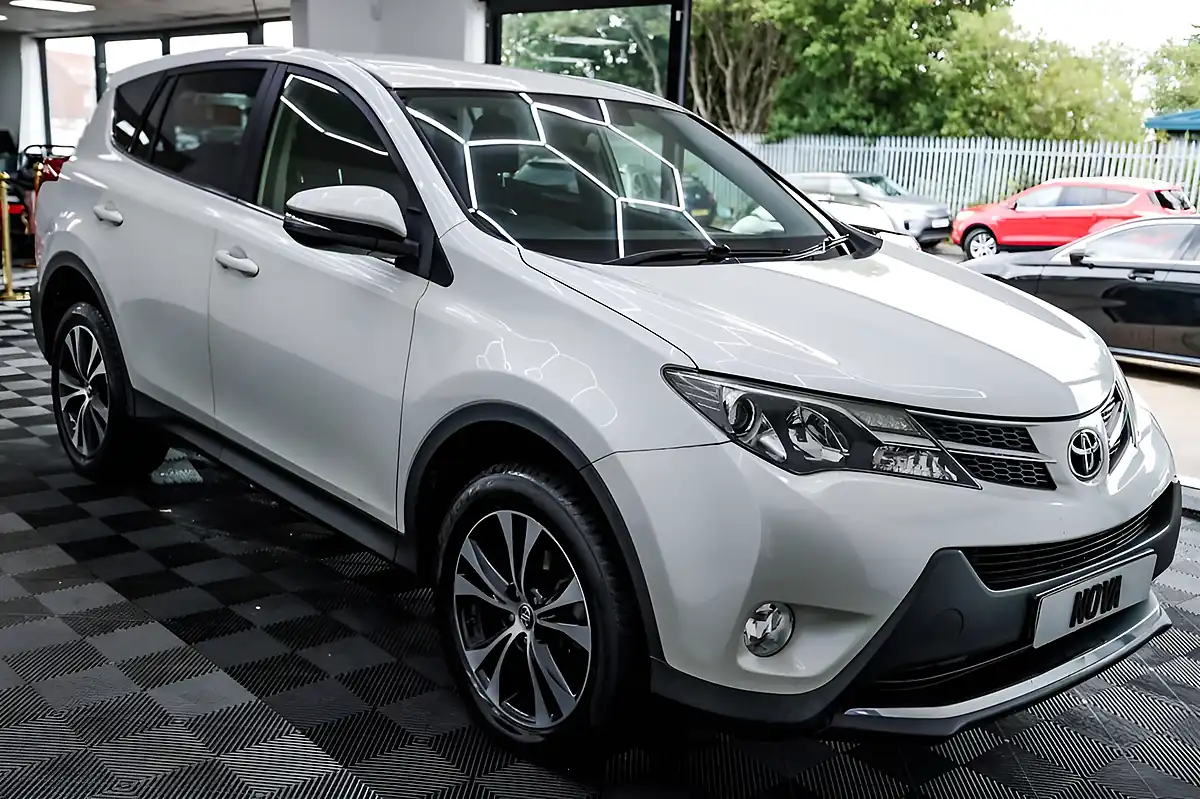 Used 2014 Toyota Rav4 Icon White - Interior and Exterior details 9