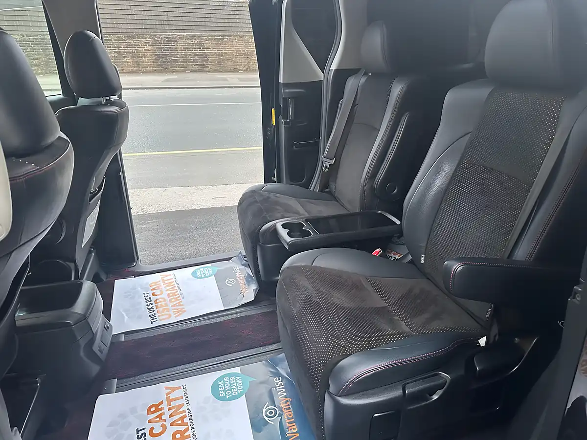 Used 2014 Toyota Vellfire Golden Eyes Edition Black - Interior and Exterior details 2