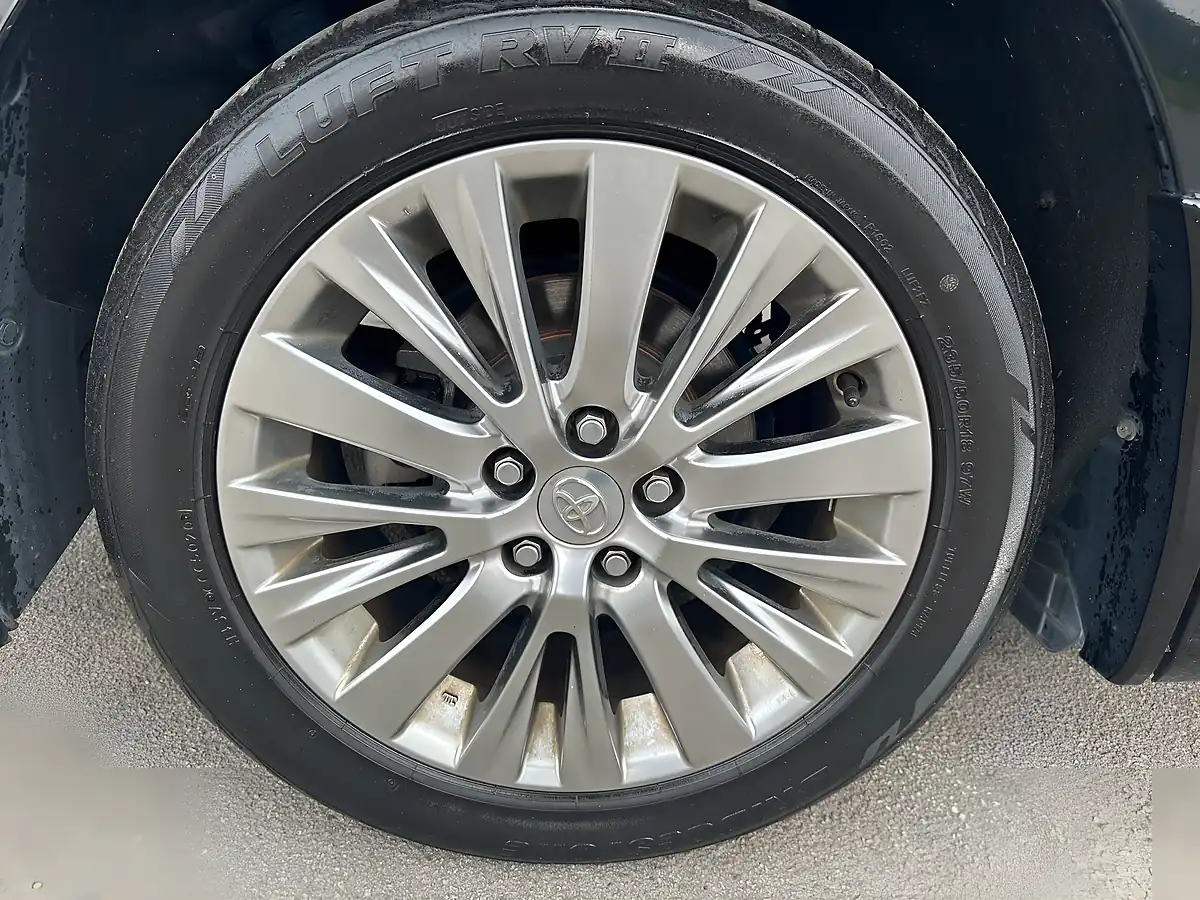Used 2014 Toyota Vellfire Golden Eyes Edition Black - Interior and Exterior details 6
