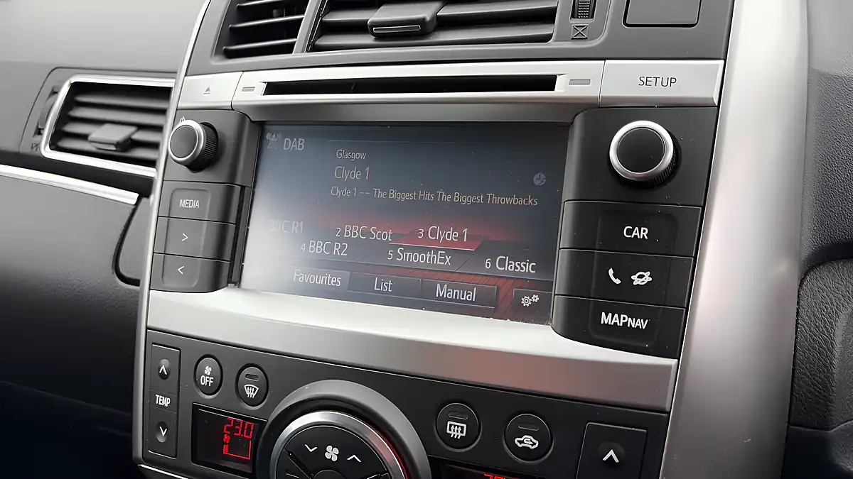 Used 2014 Toyota Verso Icon Grey - Interior and Exterior details 10
