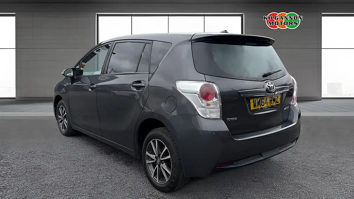 Used 2014 Toyota Verso Icon Grey - Interior and Exterior details 2
