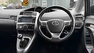 Used 2014 Toyota Verso Icon Grey - Interior and Exterior details 7