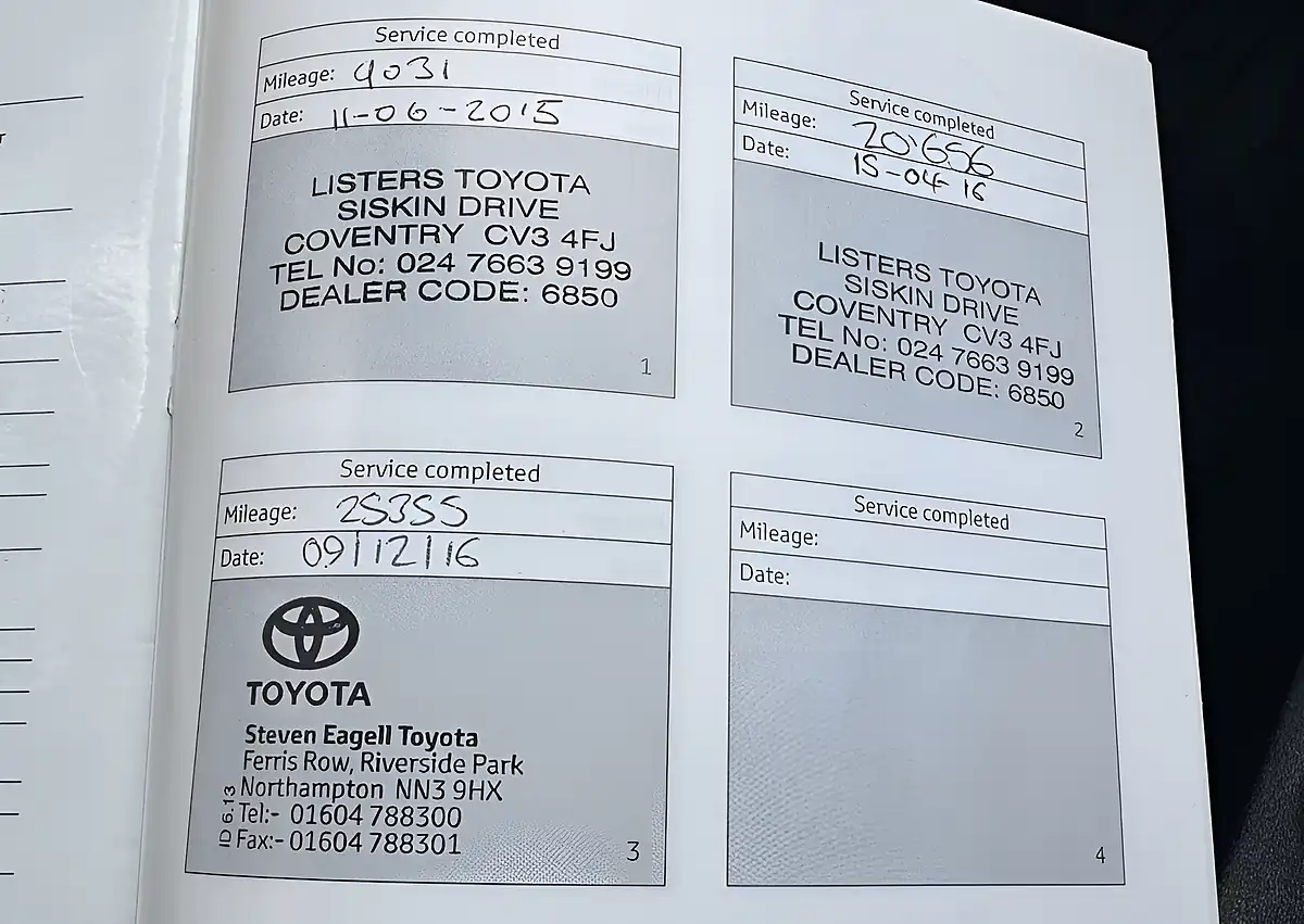Used 2014 Toyota Verso Trend White - Interior and Exterior details 13