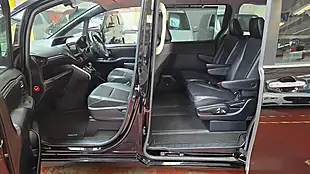 Used 2014 Toyota Voxy Esquire Black - Interior and Exterior details 11