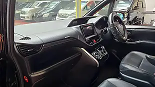 Used 2014 Toyota Voxy Esquire Black - Interior and Exterior details 14