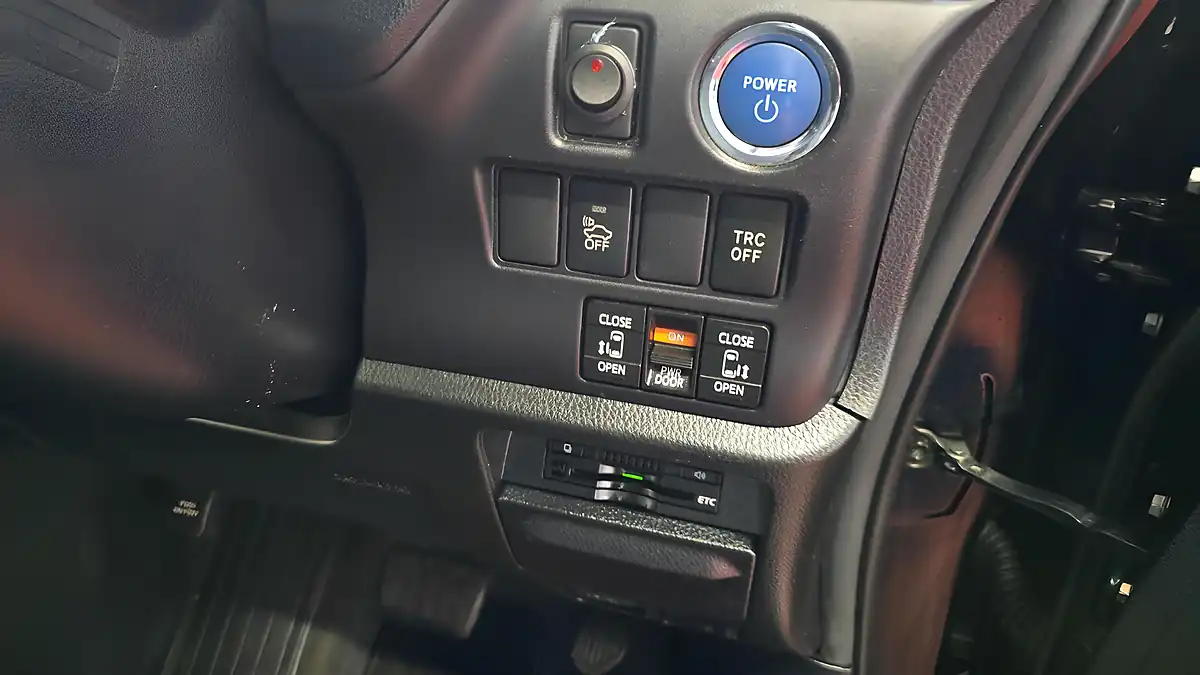 Used 2014 Toyota Voxy Esquire Black - Interior and Exterior details 6