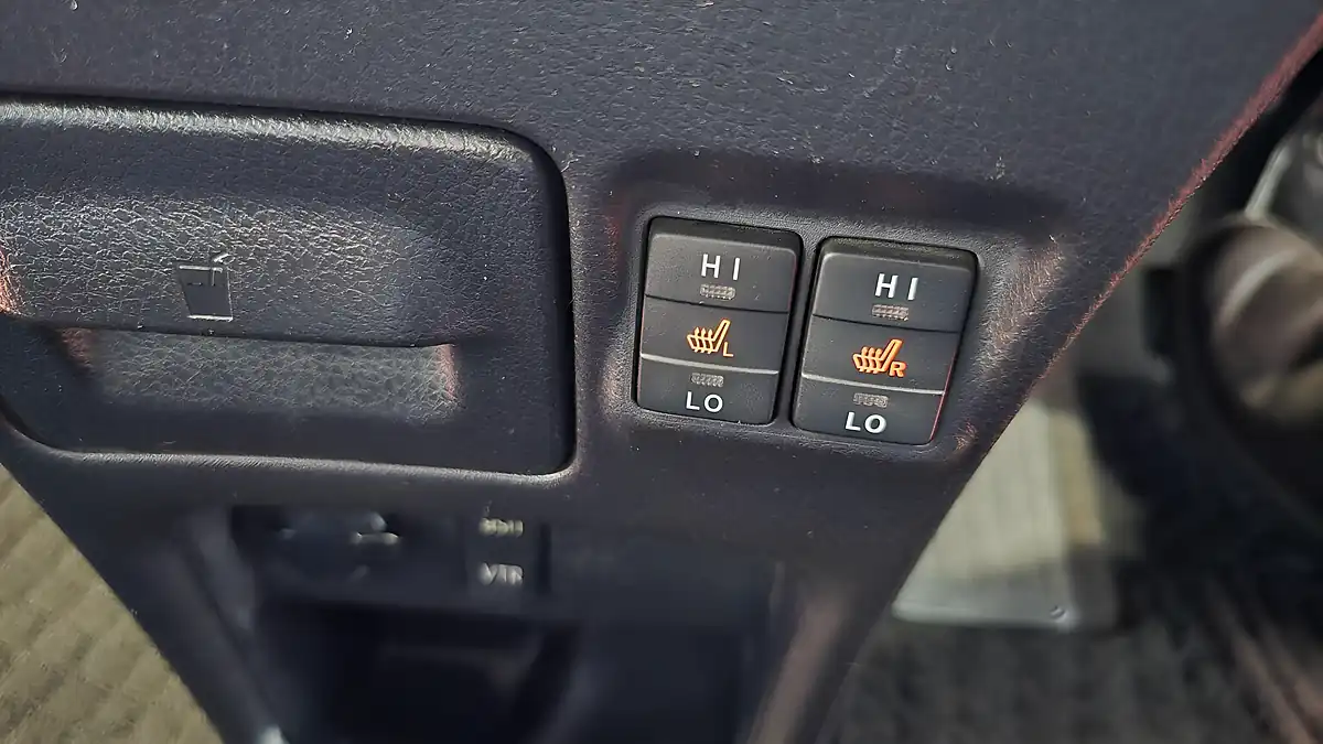 Used 2014 Toyota Voxy Esquire Black - Interior and Exterior details 8