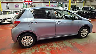 Used 2014 Toyota Yaris Blue - Interior and Exterior details 16