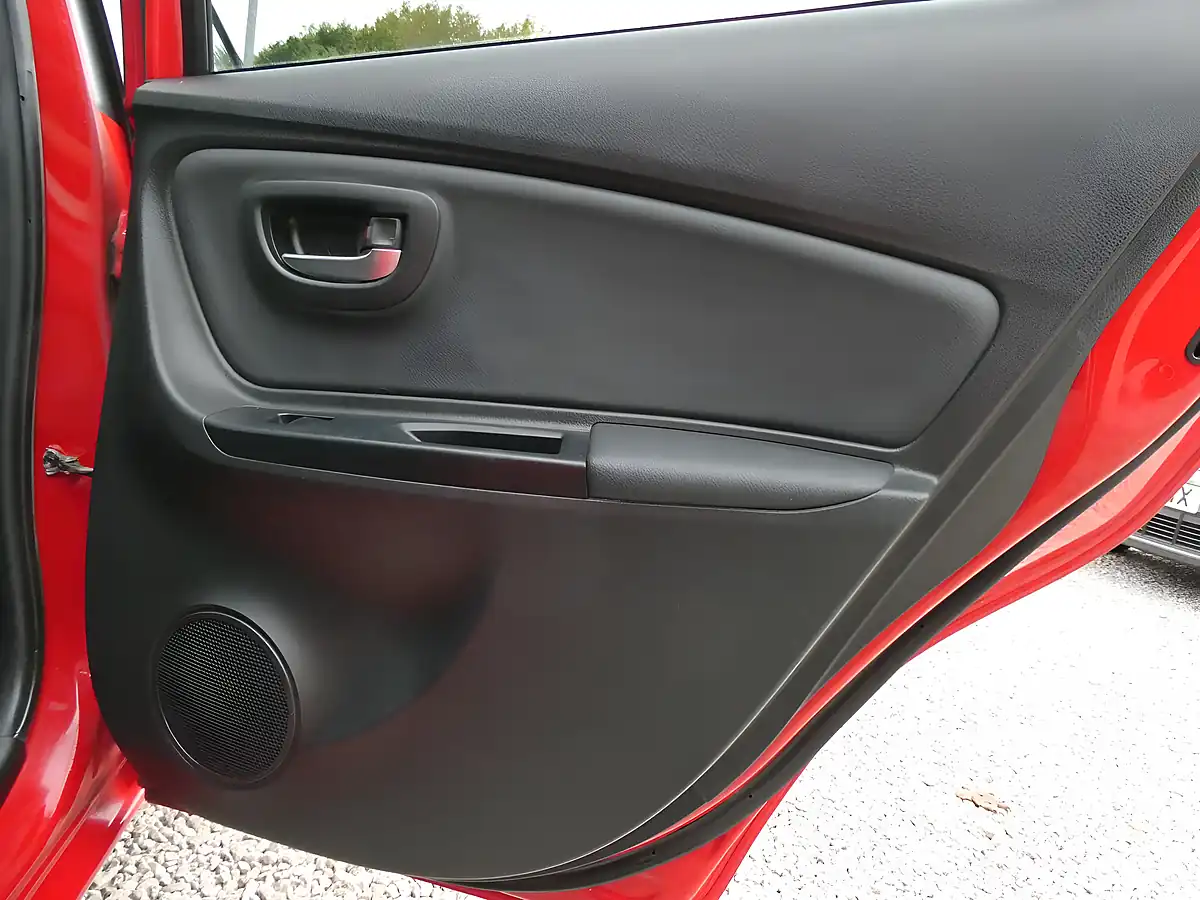 Used 2014 Toyota Yaris Excel Red - Interior and Exterior details 17