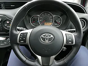 Used 2014 Toyota Yaris Excel Red - Interior and Exterior details 7