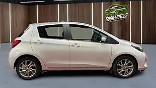 Used 2014 Toyota Yaris Excel Silver - Interior and Exterior details 5