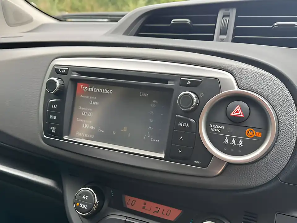 Used 2014 Toyota Yaris Icon+ Chilli Red - Interior and Exterior details 17