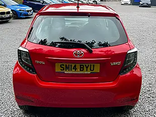 Used 2014 Toyota Yaris Icon+ Chilli Red - Interior and Exterior details 6