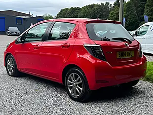 Used 2014 Toyota Yaris Icon+ Chilli Red - Interior and Exterior details 7