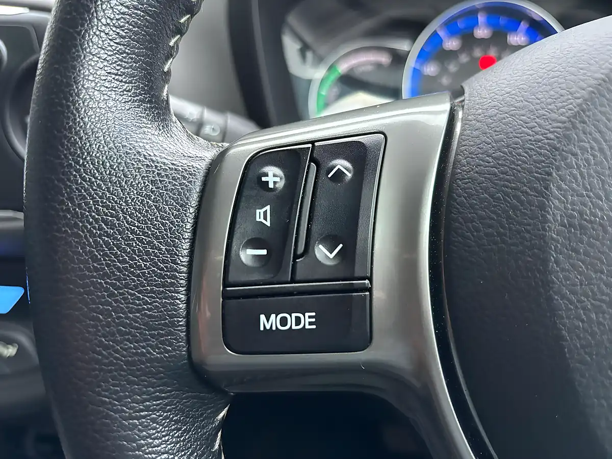 Used 2014 Toyota Yaris Icon Grey - Interior and Exterior details 17