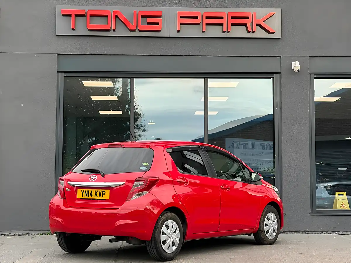 Used 2014 Toyota Yaris Icon Multidrive S Red - Interior and Exterior details 10