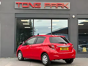Used 2014 Toyota Yaris Icon Multidrive S Red - Interior and Exterior details 5