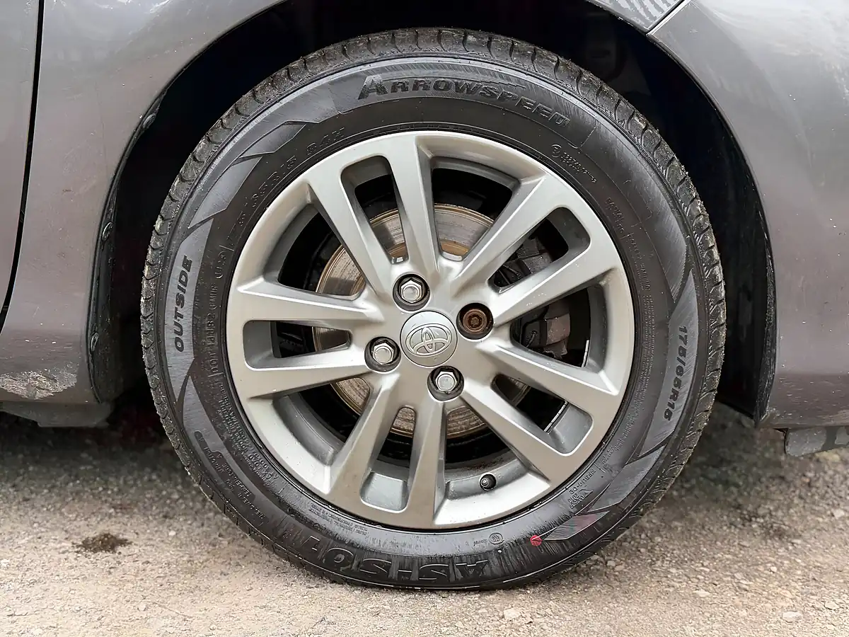 Used 2014 Toyota Yaris Icon Plus Grey - Interior and Exterior details 19