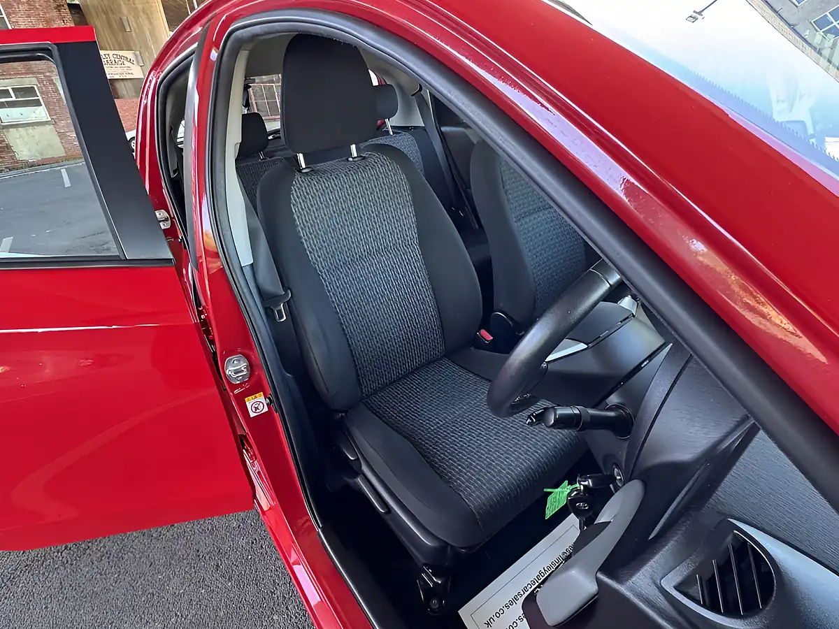 Used 2014 Toyota Yaris Icon Plus Red - Interior and Exterior details 18