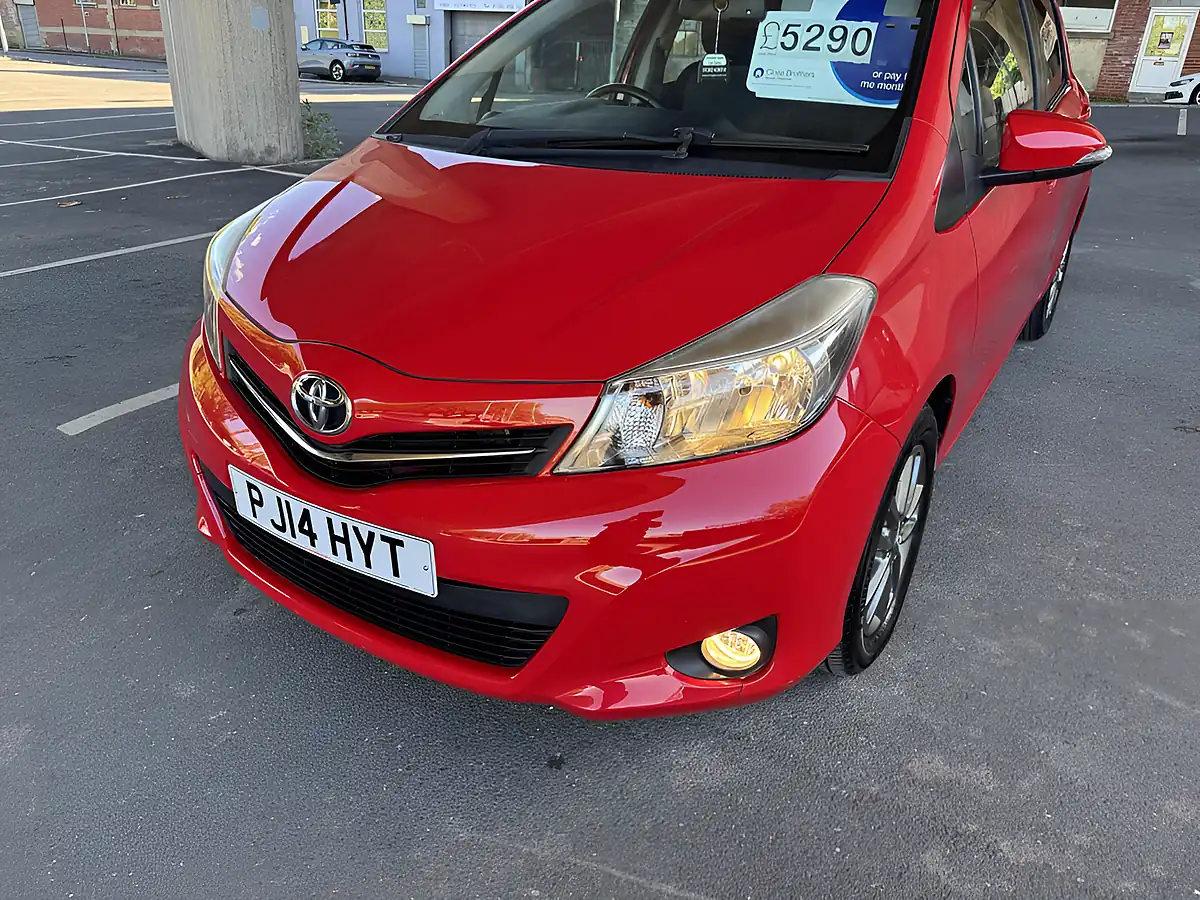 Used 2014 Toyota Yaris Icon Plus Red - Interior and Exterior details 5