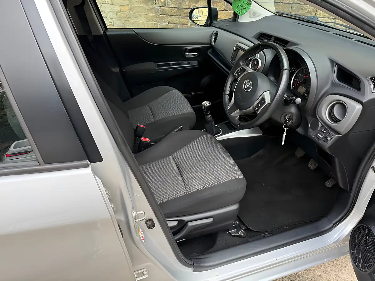 Used 2014 Toyota Yaris Icon Plus Silver - Interior and Exterior details 14