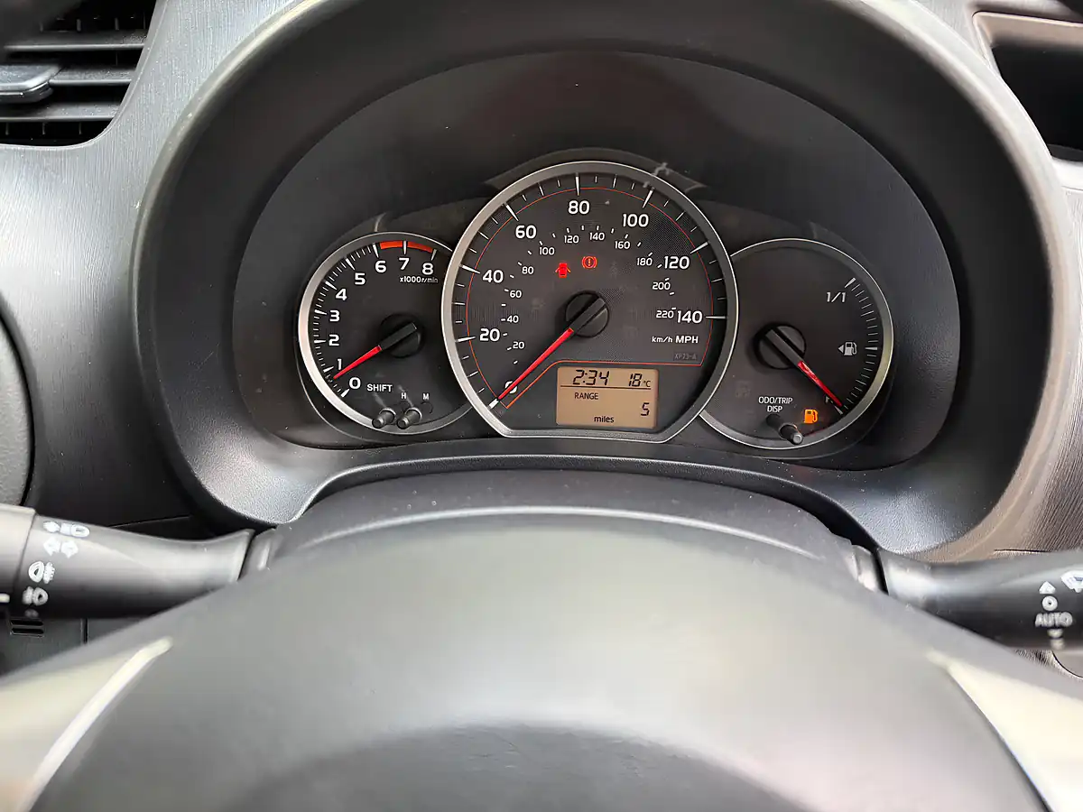 Used 2014 Toyota Yaris Icon Plus Silver - Interior and Exterior details 15